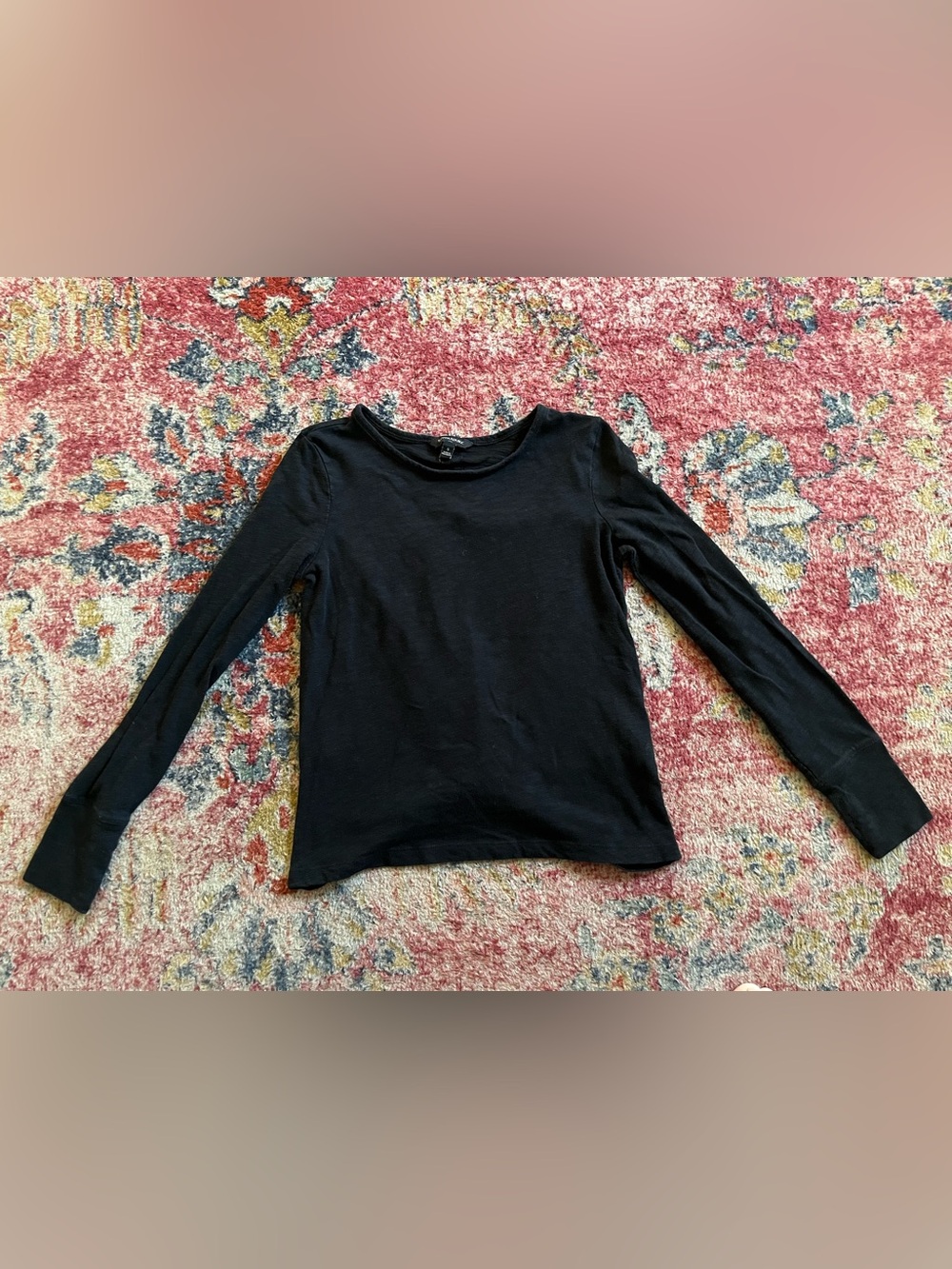 Banana Republic Black Long Sleeve knit Top with twist hem in back size S